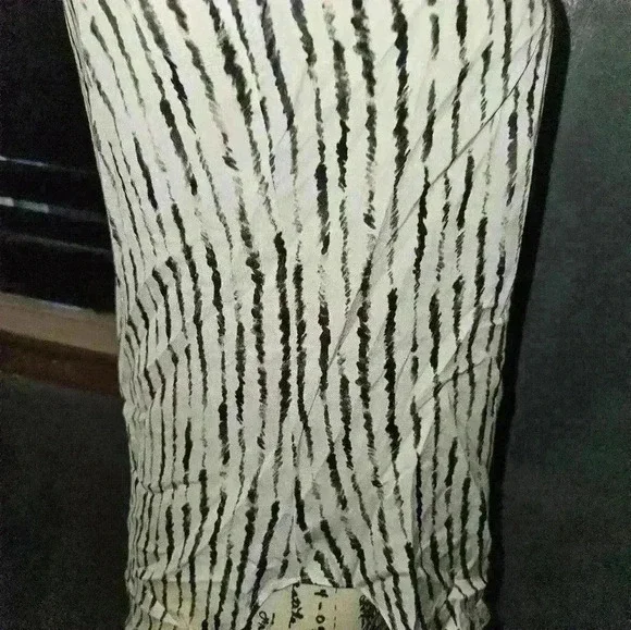 Cato Womans Blouse Size XS. - Picture 5 of 10